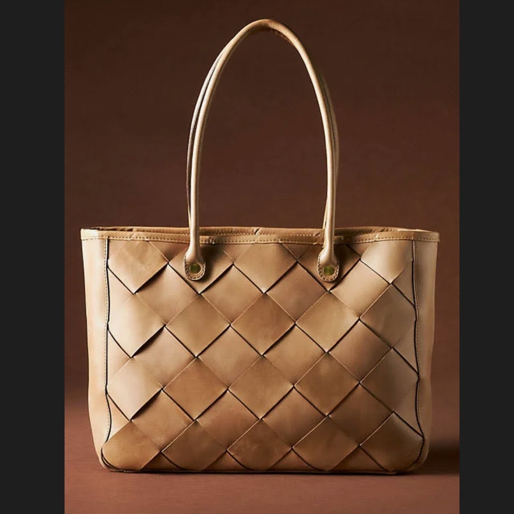 Nisolo Carry-ALL Handwoven Leather Handbag Tote in Almond - Picture 9 of 11